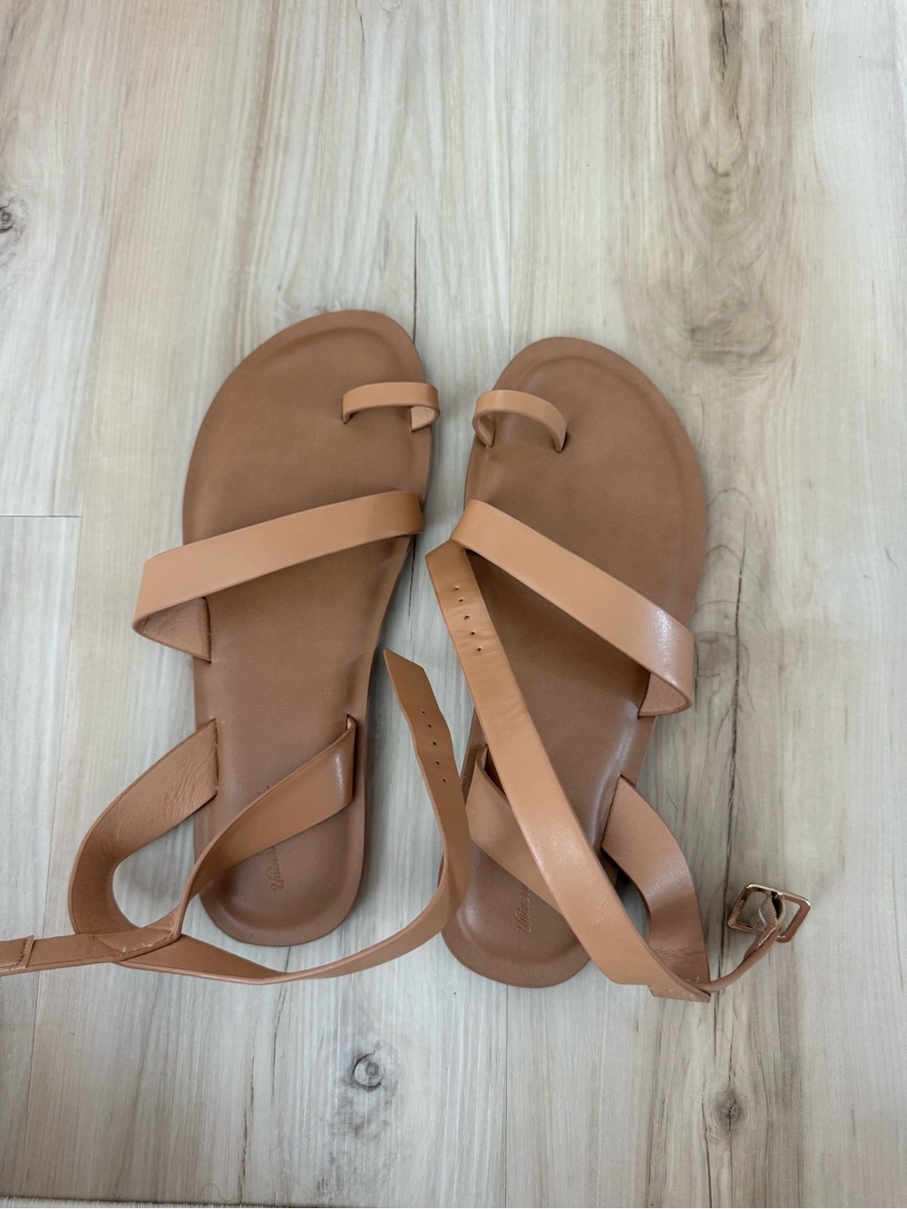 Universal Thread Tan Lace-Up Strappy Sandals